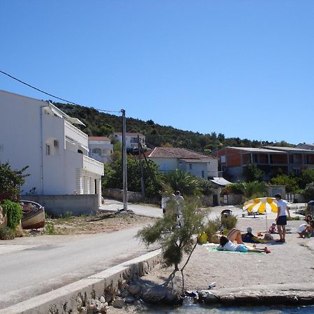 Apartments Mirko Vinišće Exterior foto