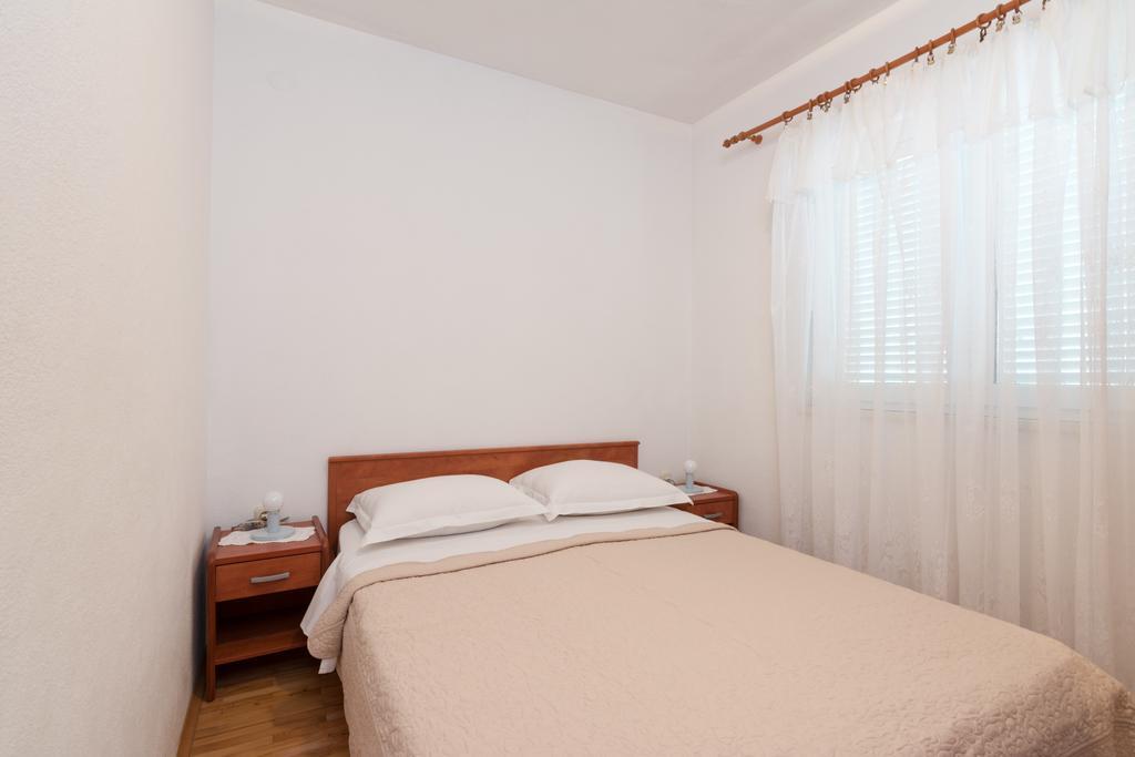 Apartments Mirko Vinišće Cameră foto