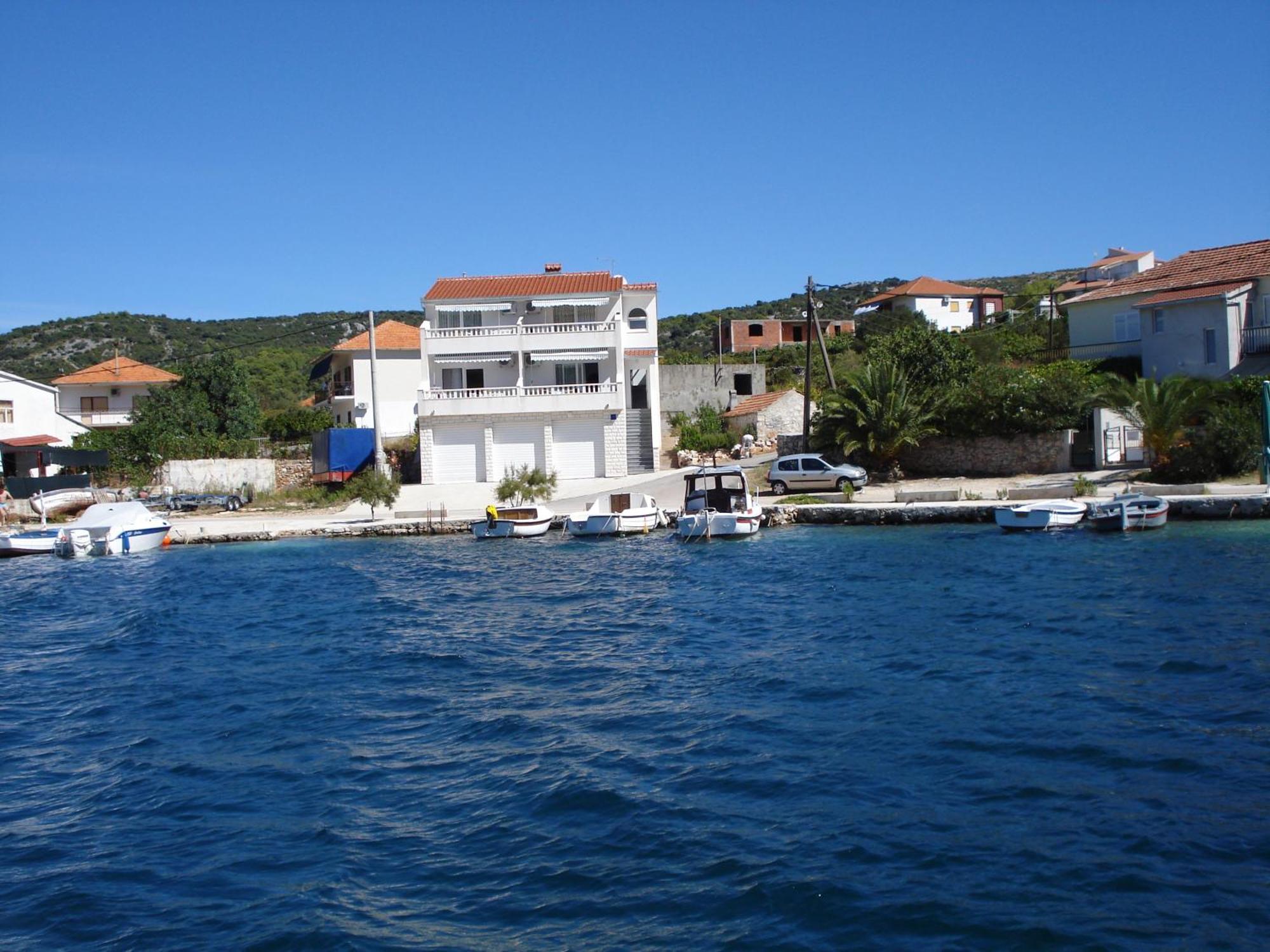 Apartments Mirko Vinišće Exterior foto
